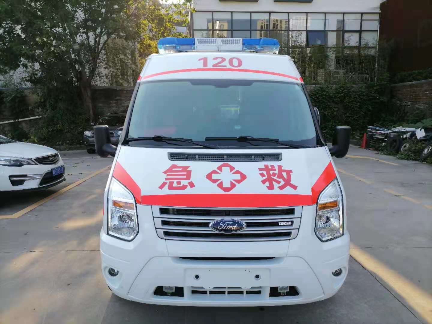 吴堡县妇婴监护型护送
